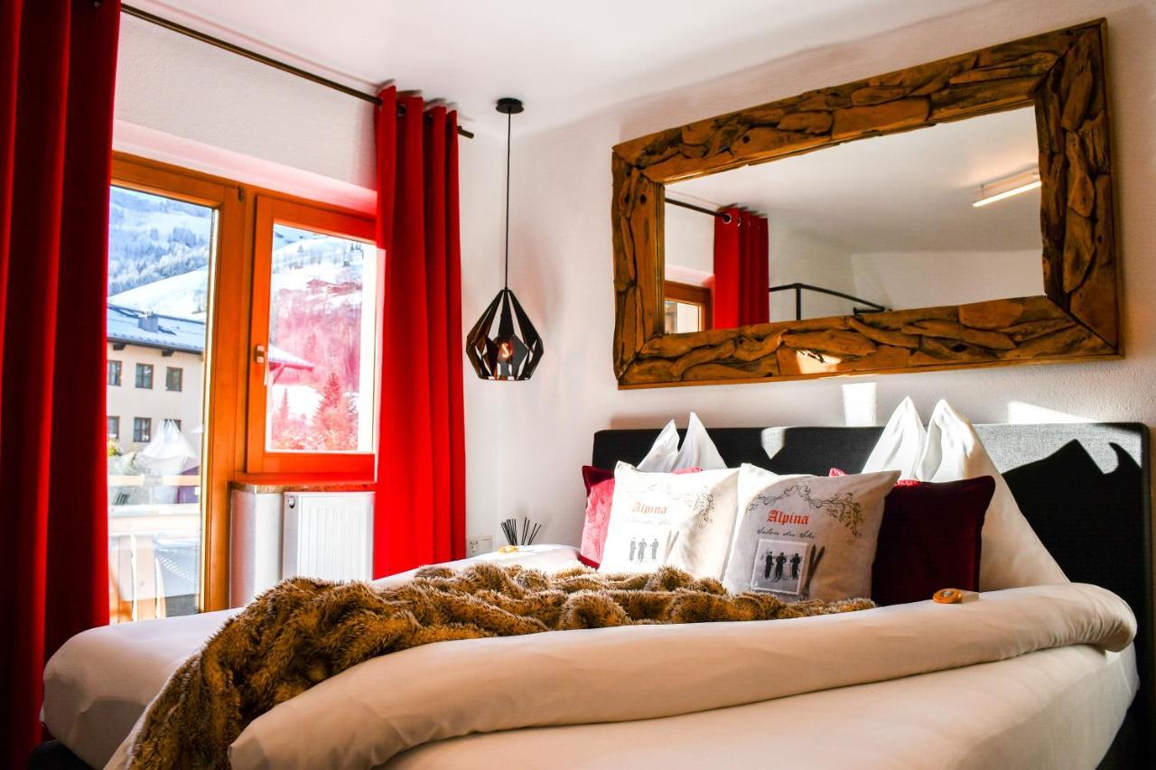 Boutique Hotel Pinzgauerhof Kaprun Eksteriør bilde